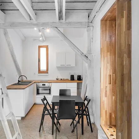 Tiny House, Podkrovni A S Vyhledem Do Zahrady דירה אוסטרבה