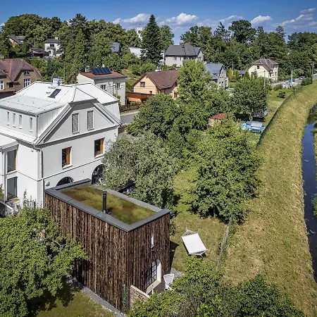 Tiny House, Podkrovni A S Vyhledem Do Zahrady 俄斯特拉发