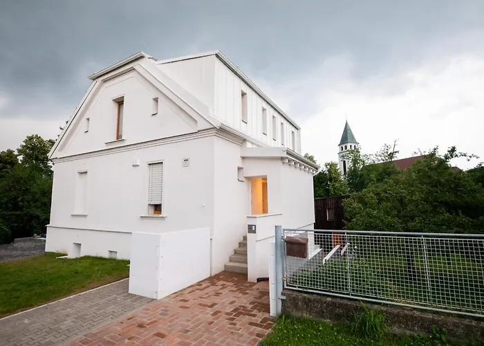 Tiny House, Podkrovni A S Vyhledem Do Zahrady Apartment *