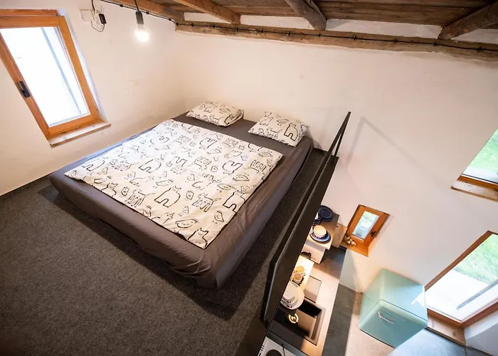 Tiny House, Podkrovni A S Vyhledem Do Zahrady Lejlighed