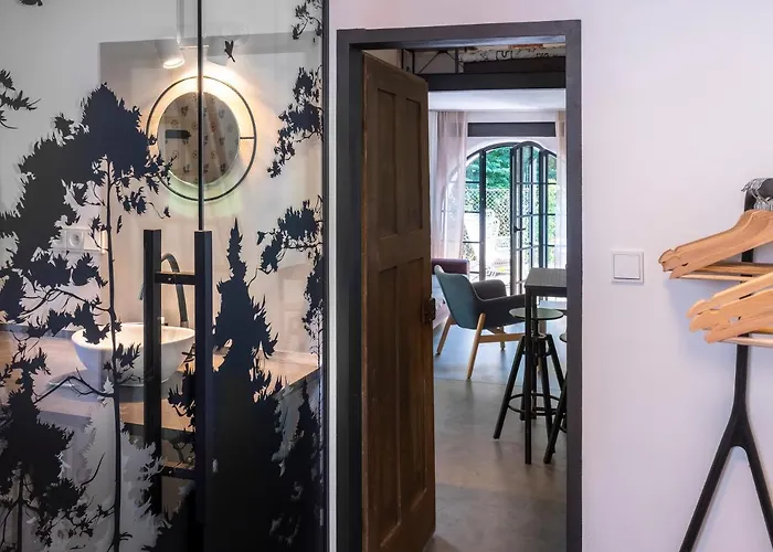 Tiny House, Podkrovni A S Vyhledem Do Zahrady