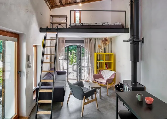 Tiny House, Podkrovni A S Vyhledem Do Zahrady Apartment