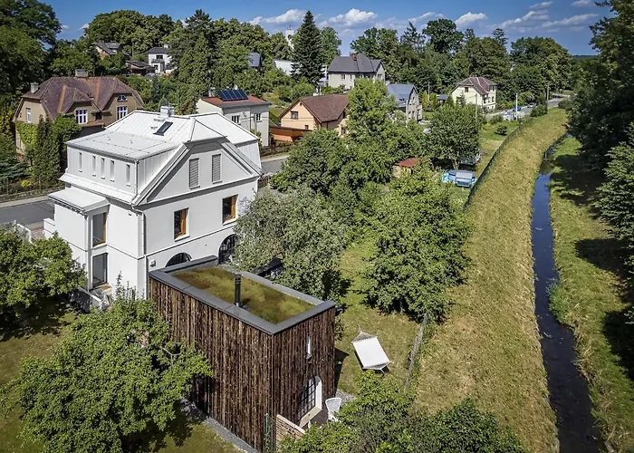 Tiny House, Podkrovni A S Vyhledem Do Zahrady Ostrava