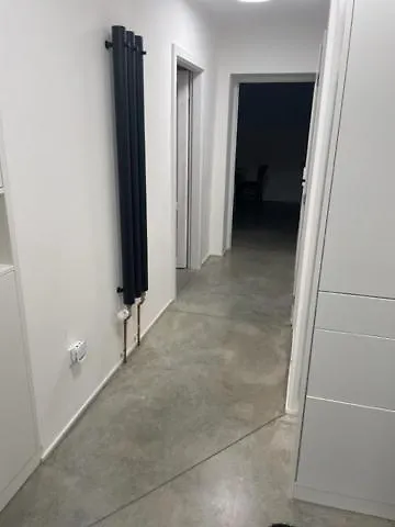 Tiny House, Podkrovni A S Vyhledem Do Zahrady Lejlighed *