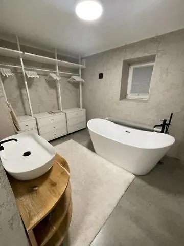 Tiny House, Podkrovni A S Vyhledem Do Zahrady Lejlighed Ostrava