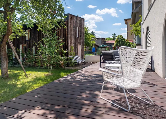 Tiny House, Podkrovni A S Vyhledem Do Zahrady * Ostrava